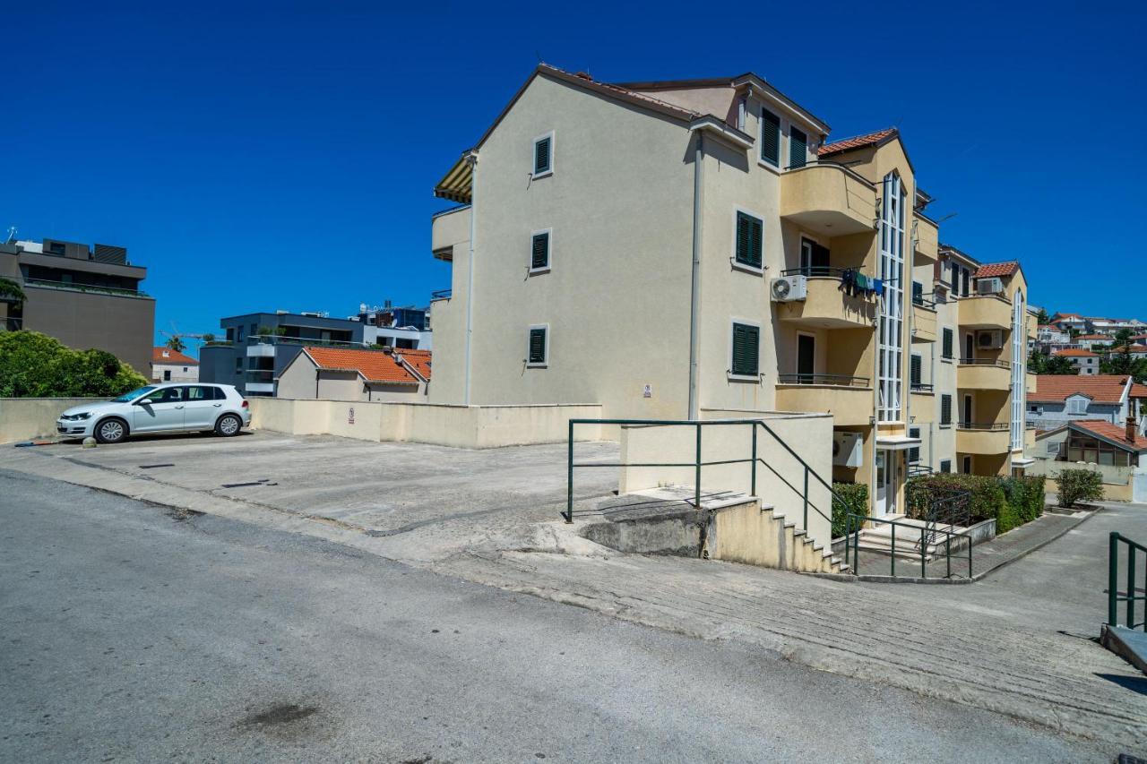 Apartment Elly Дубровник Екстериор снимка